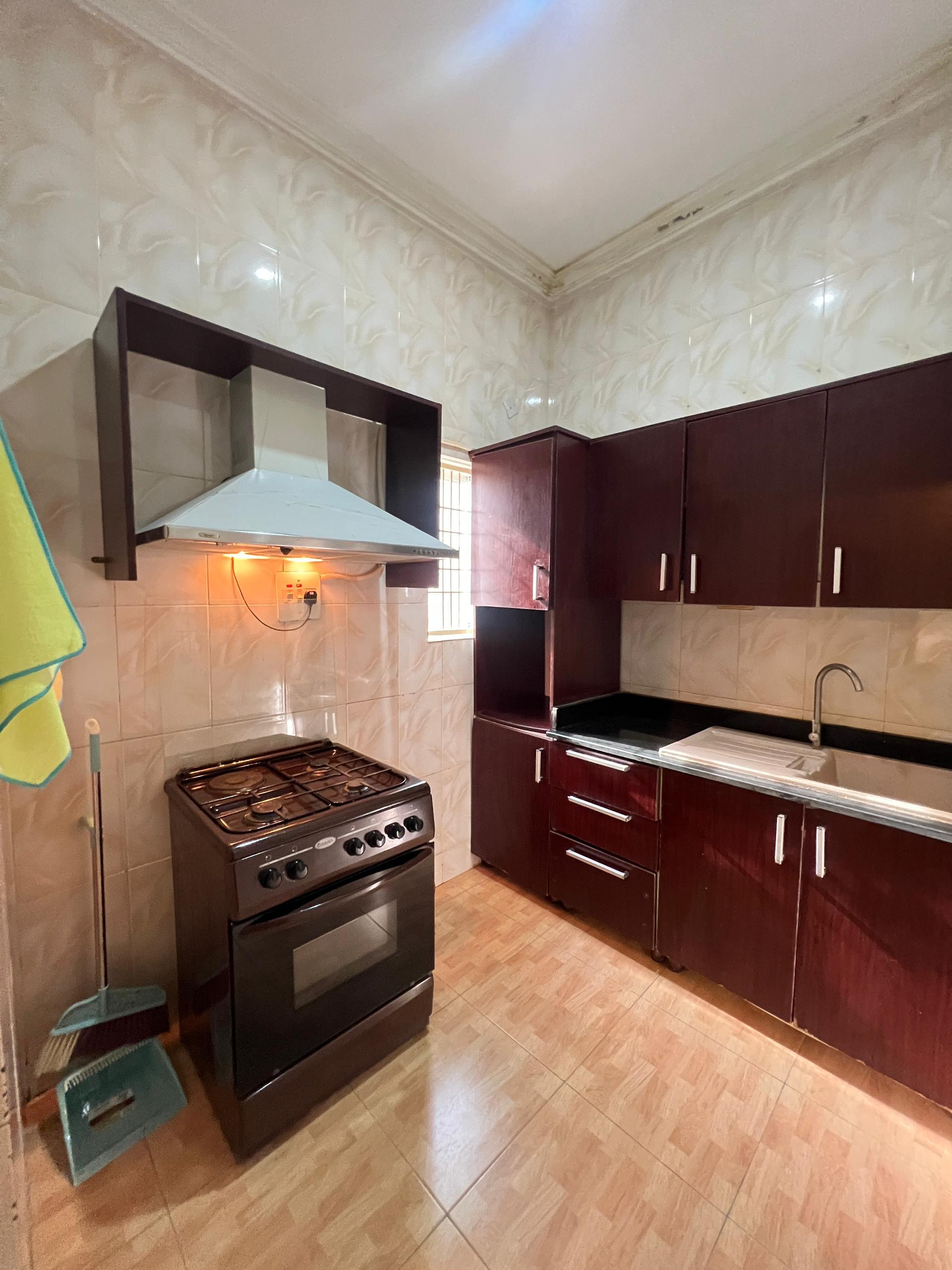 Cozy Serviced Studio Flat - Gallery Image 4