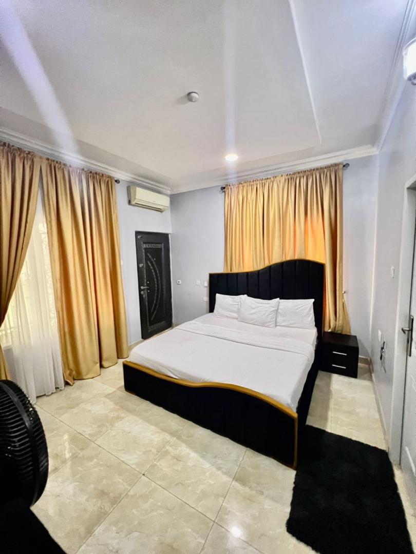 Elegant 2-Bedroom Apartment in Jahi by Gilmore – Ideal for Monthly Stays - Gallery Image 5