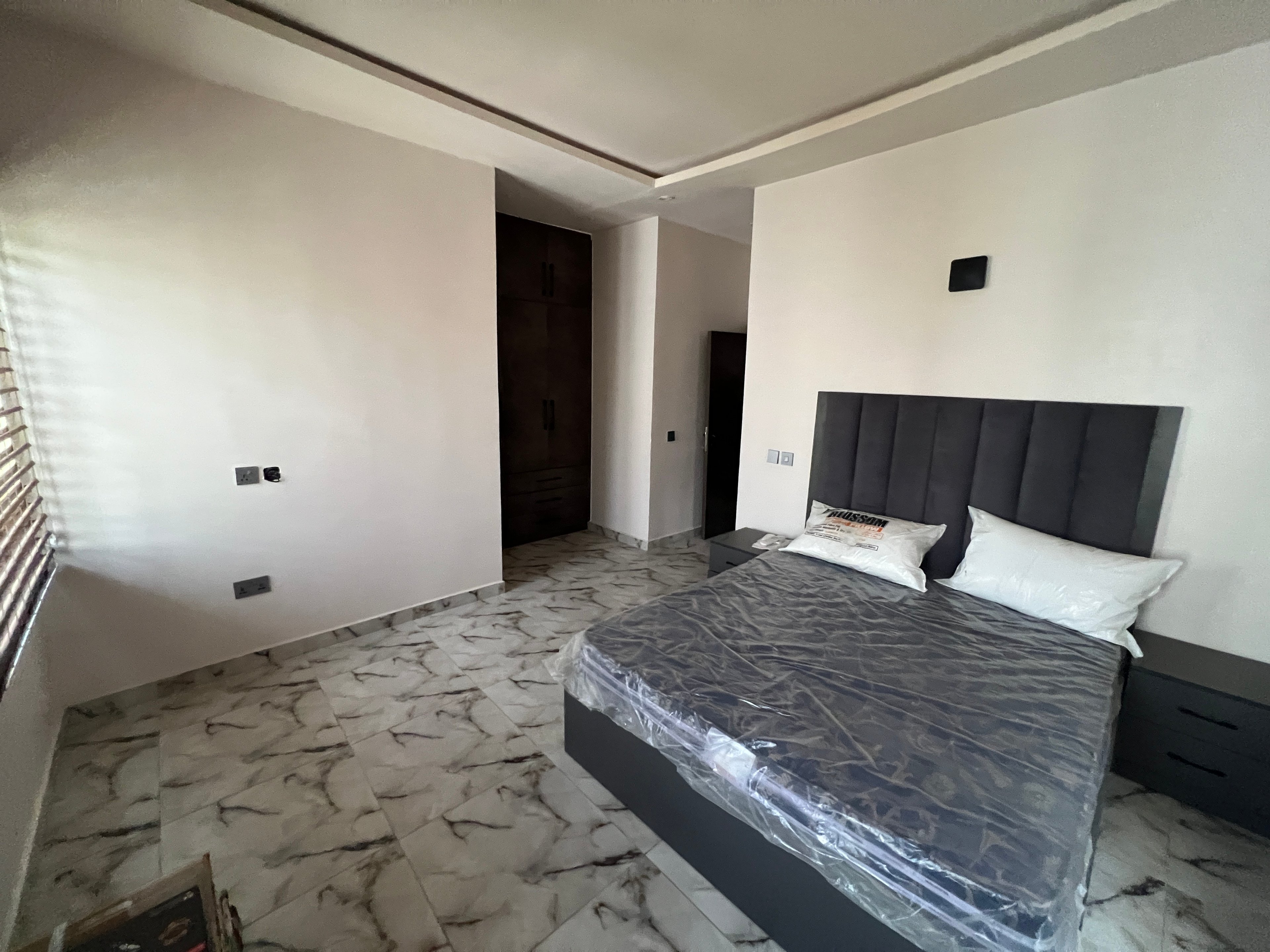 Furnished Modern 2-Bedroom Apartment with Balcony River Park Estate Lugbe – Monthly Stays - Image 2