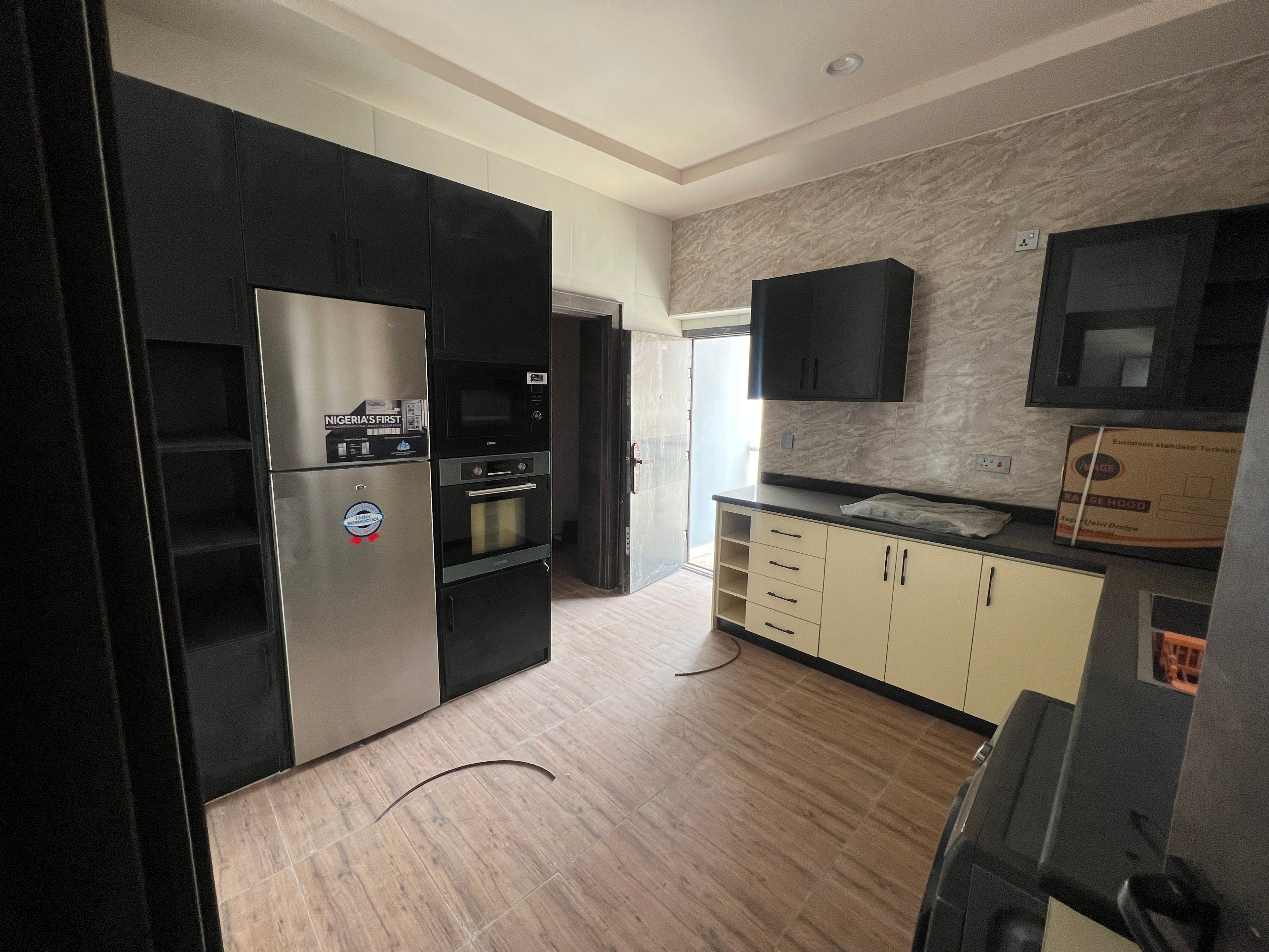 Furnished Modern 2-Bedroom Apartment with Balcony River Park Estate Lugbe – Monthly Stays - Image 1