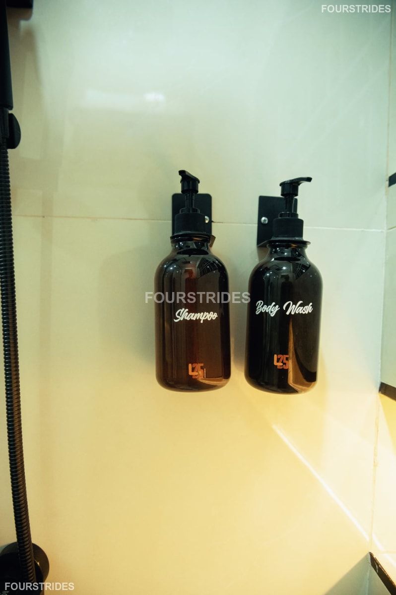 Modern 1-Bedroom Escape Wuse2 - Main Image