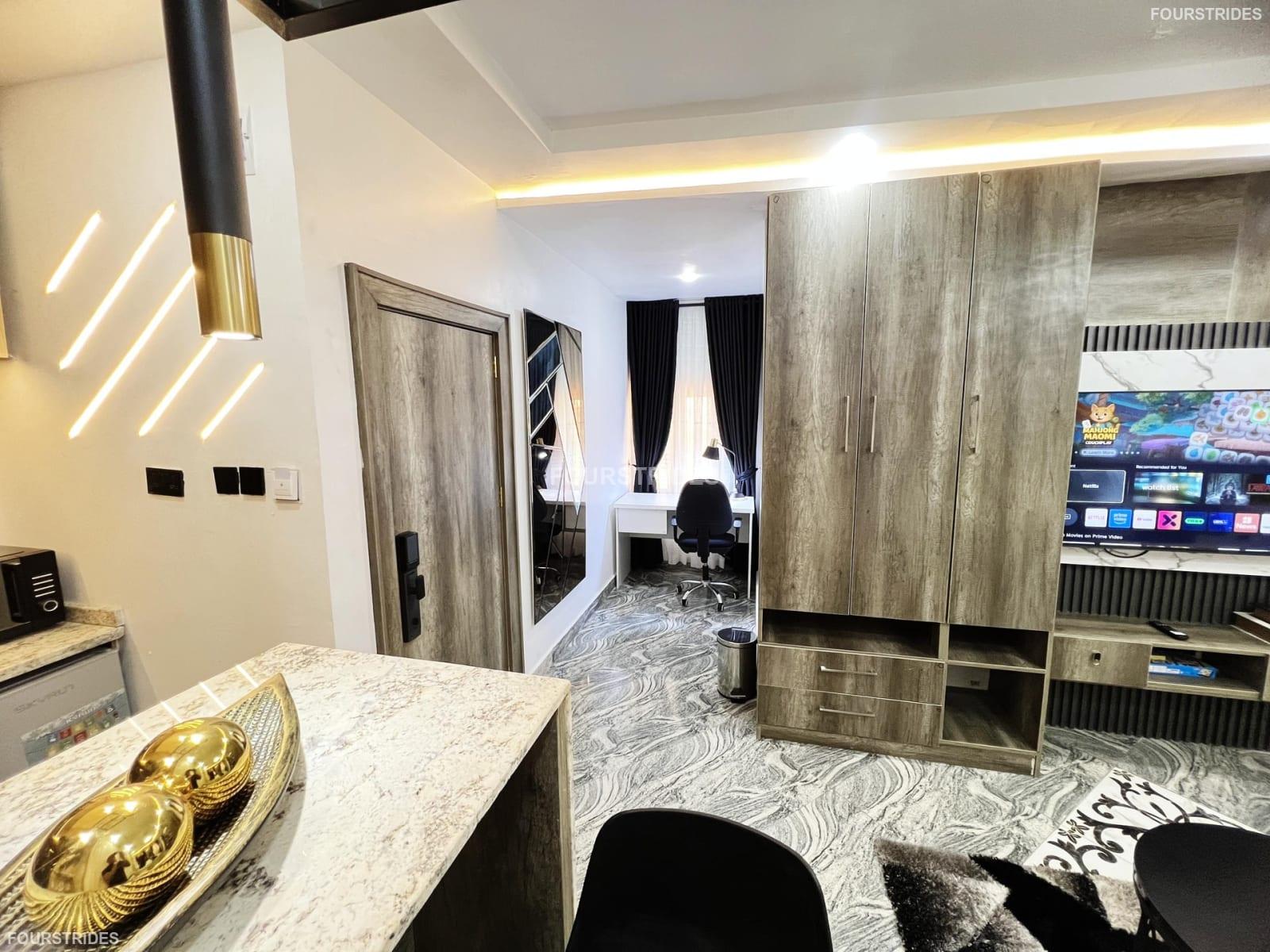 KINGS SUITE: COZY SMART STUDIO APARTMENT WUYE, ABUJA - Gallery Image 5