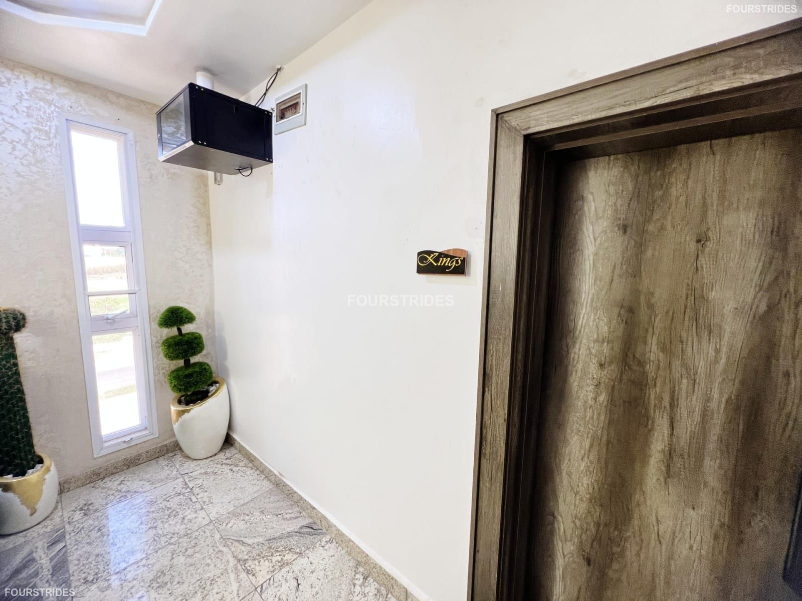 KINGS SUITE: COZY SMART STUDIO APARTMENT WUYE, ABUJA - Main Image