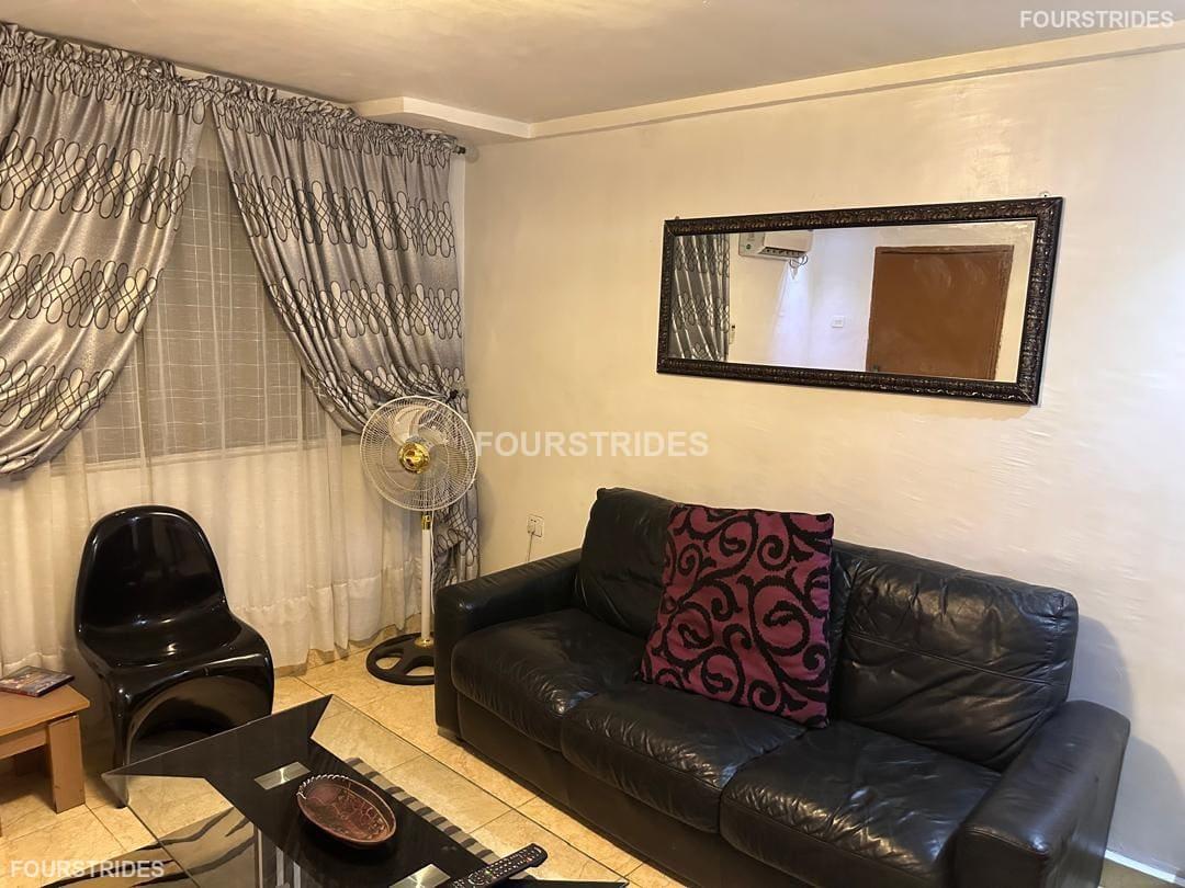 YOUNDE'S EDEN 1 BEDROOM CONSERVATIVE APARTMENT - Gallery Image 5