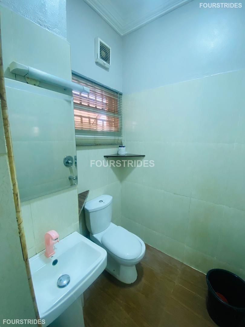 HIGHGATE UPSCALE STUDIO APARTMENT WUYE - Gallery Image 4