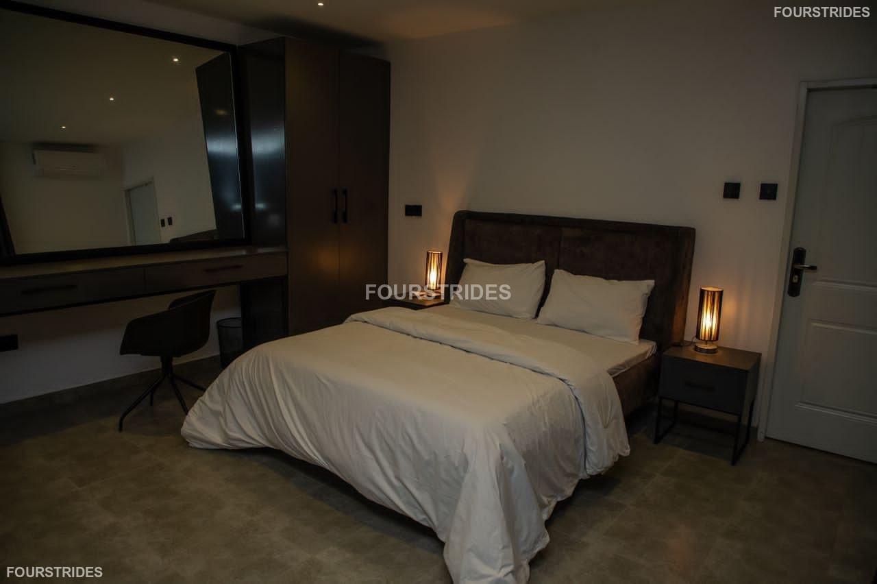 Withworth Homes - spacious and cozy home away from home - Gallery Image 5