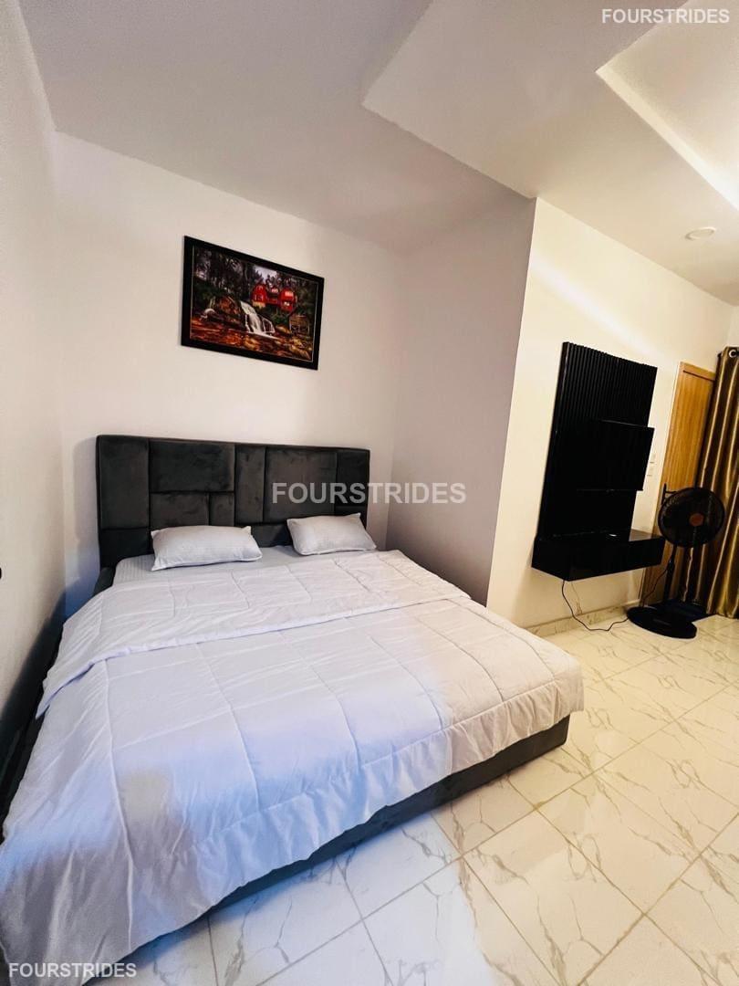 FKJ LUXOR 2 BEDROOM APARTMENT HARRIS DRIVE VGC LAGOS - Gallery Image 3