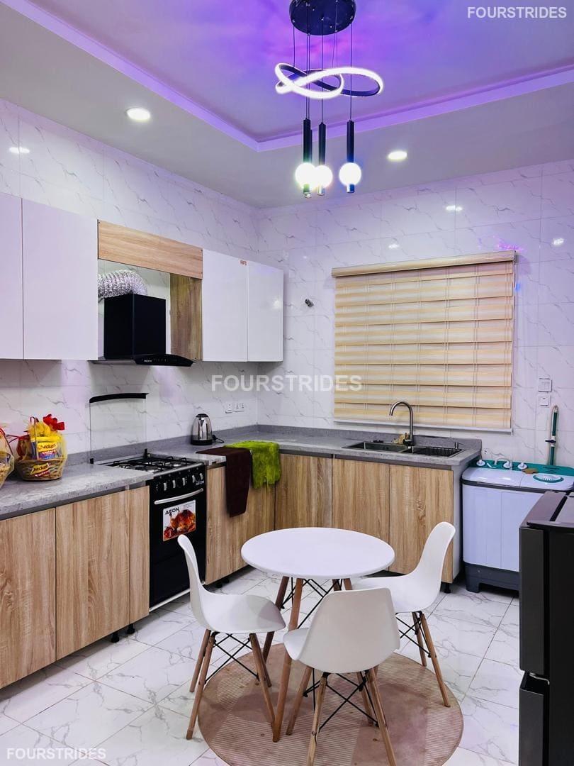 FKJ LUXOR 2 BEDROOM APARTMENT HARRIS DRIVE VGC LAGOS - Gallery Image 4