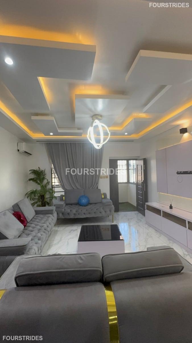 Luxury Contemporary Fully Furnished 2-Bedroom Apartment - Gallery Image 3