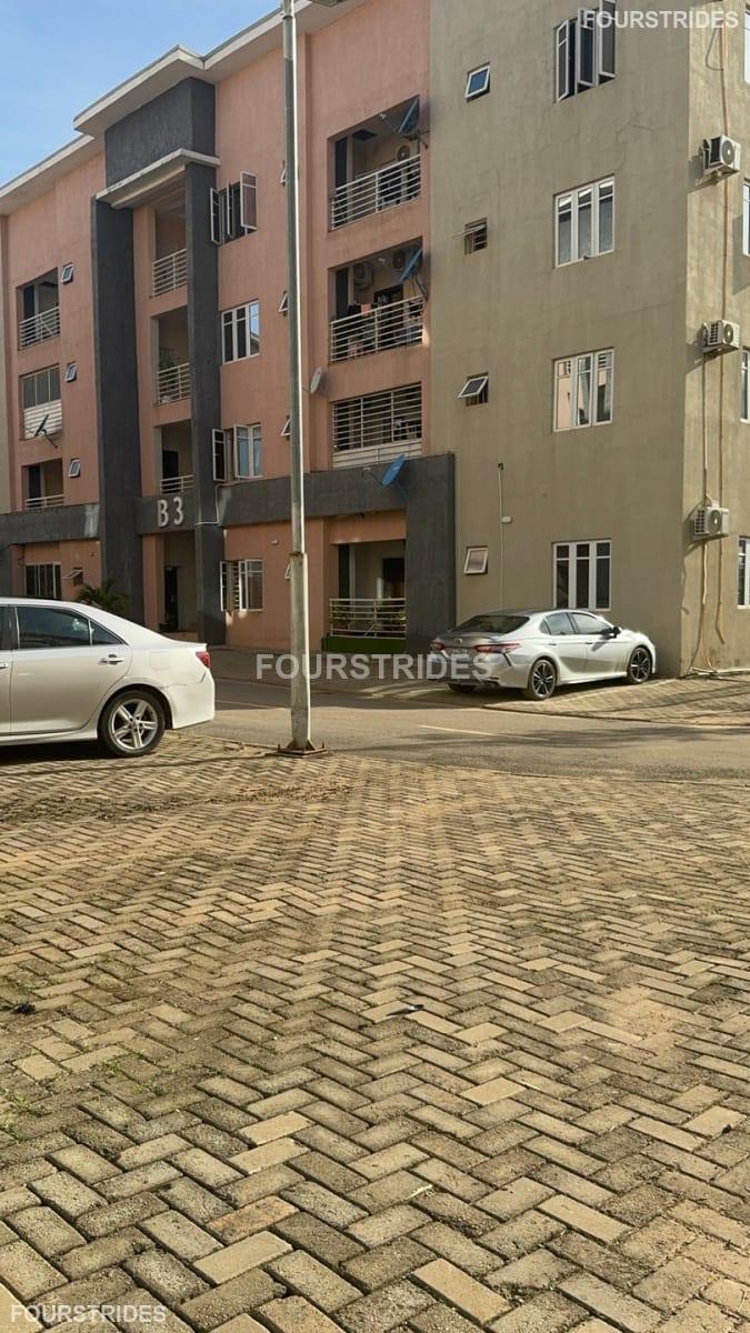 Luxury Contemporary Fully Furnished 2-Bedroom Apartment - Gallery Image 5