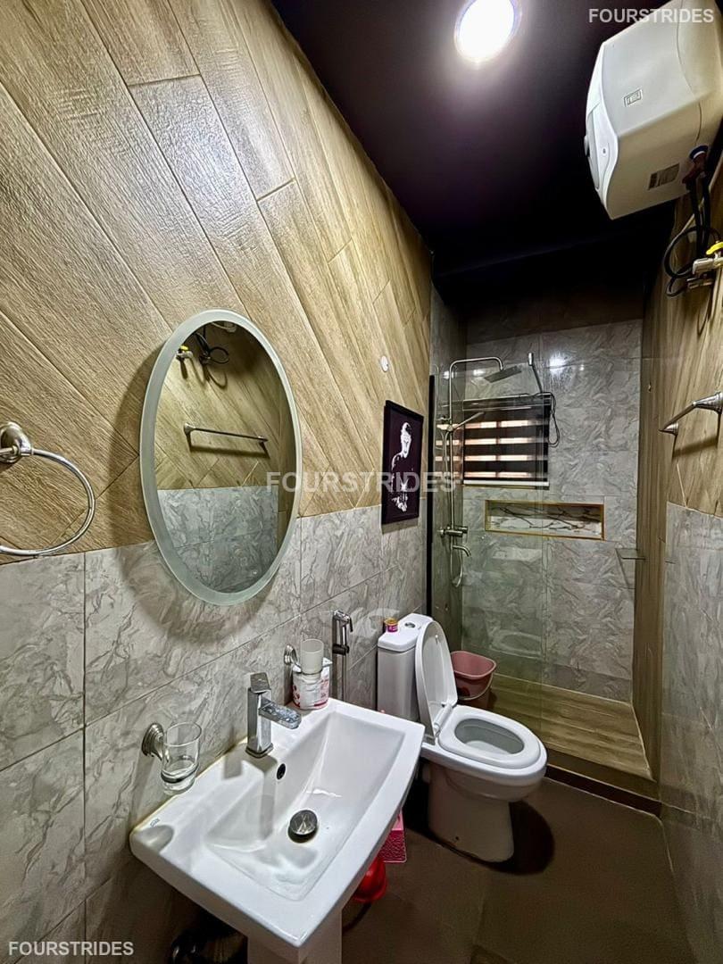 Flat 1 | Cozy 2 bedroom apt. Wuye, Abuja - Mvilla - Gallery Image 5