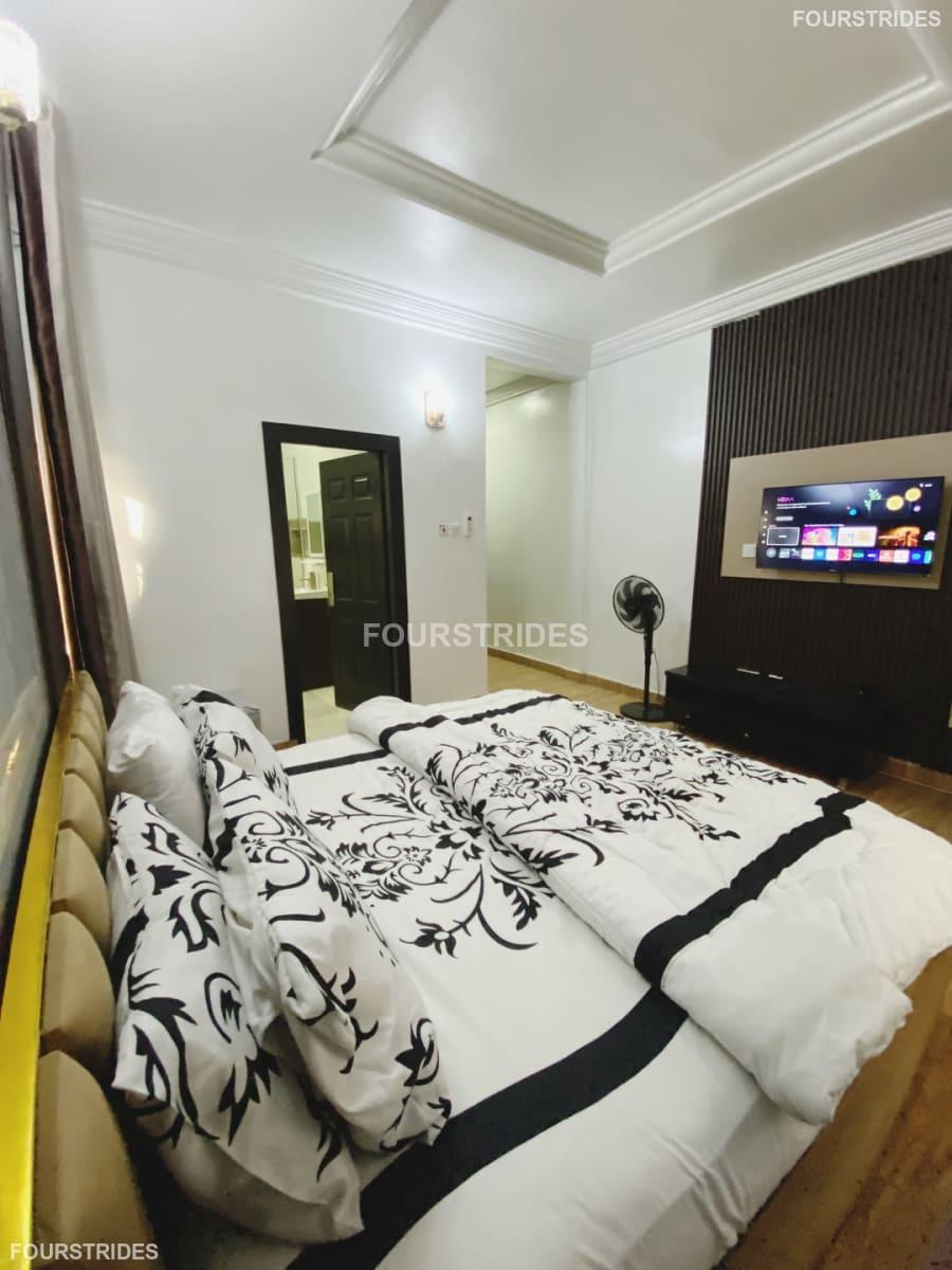 Big60 Shortlet Apartment - Gallery Image 3