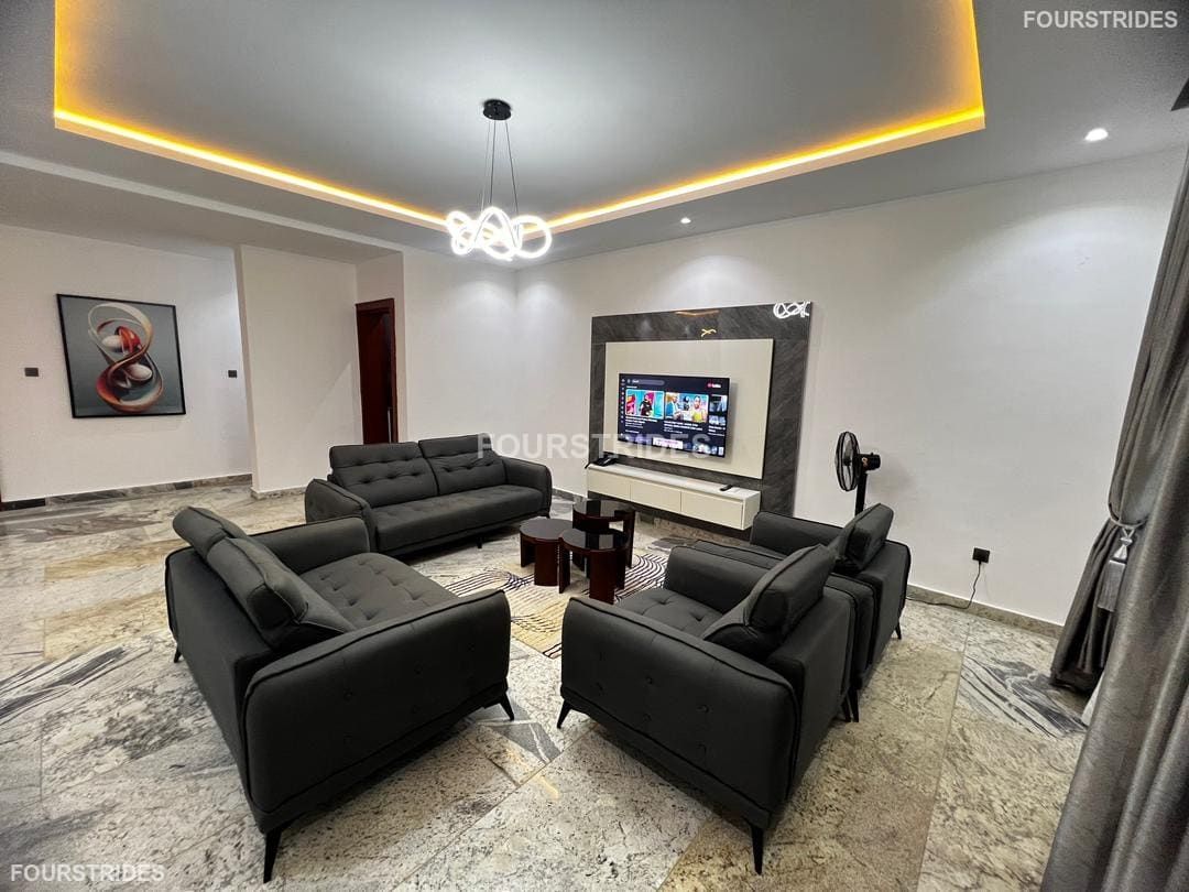 Standard cozy 2 bedroom Apartment with 24hrs power | Goodluck Jonathan Expressway, Abuja - Main Image