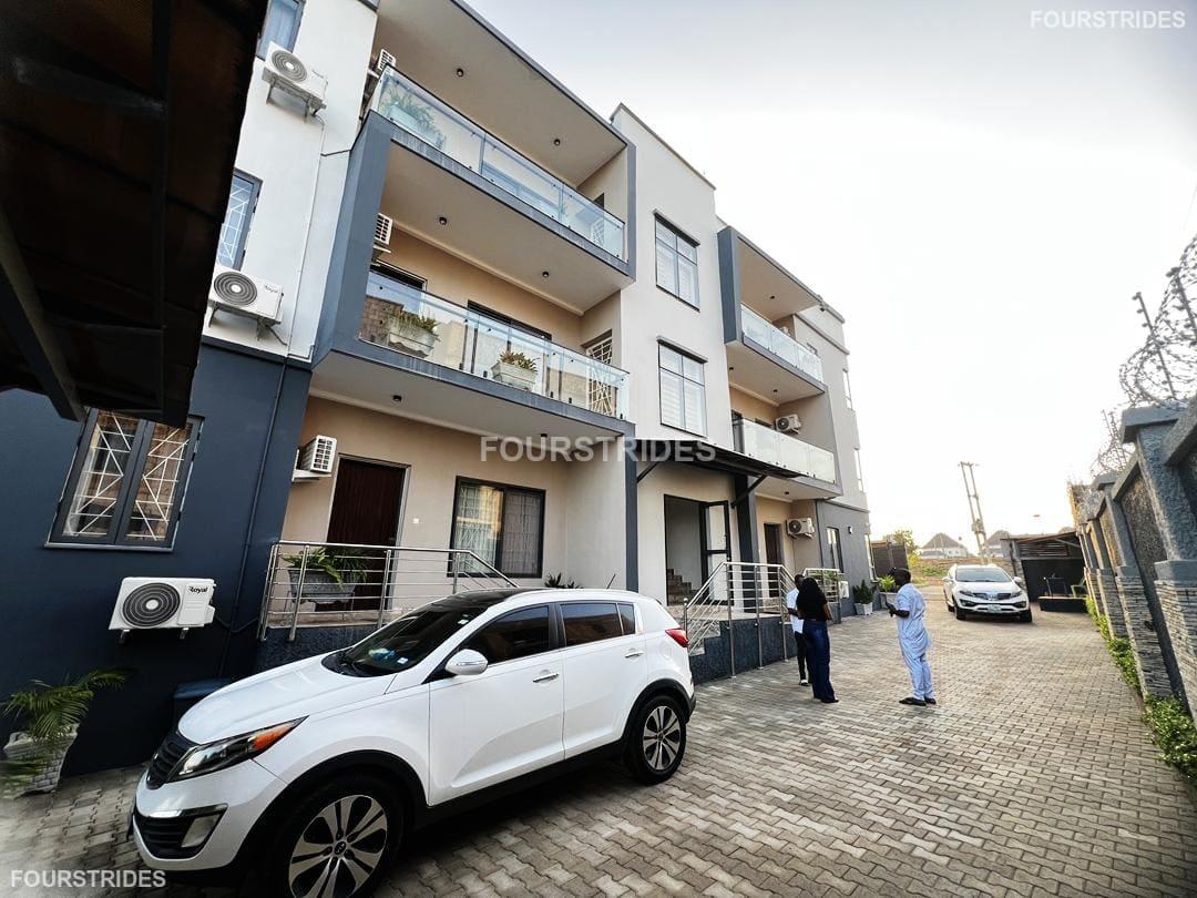 IMPERIAL FULLY FURNISHED 2 bedroom Apartment with 24hrs power | Goodluck Jonathan Expressway, Abuja - Gallery Image 2