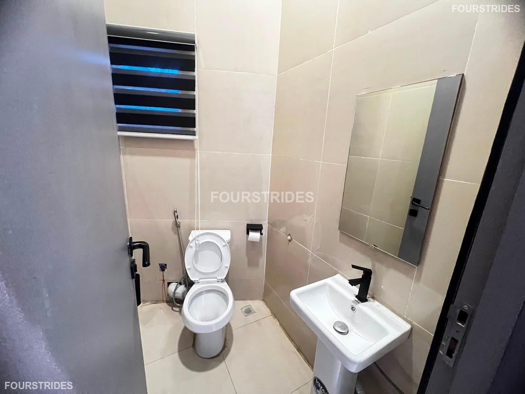 A2 Premium 2-Bedroom Apartment in Maitama | Free Breakfast, WiFi & Full Services - Gallery Image 2