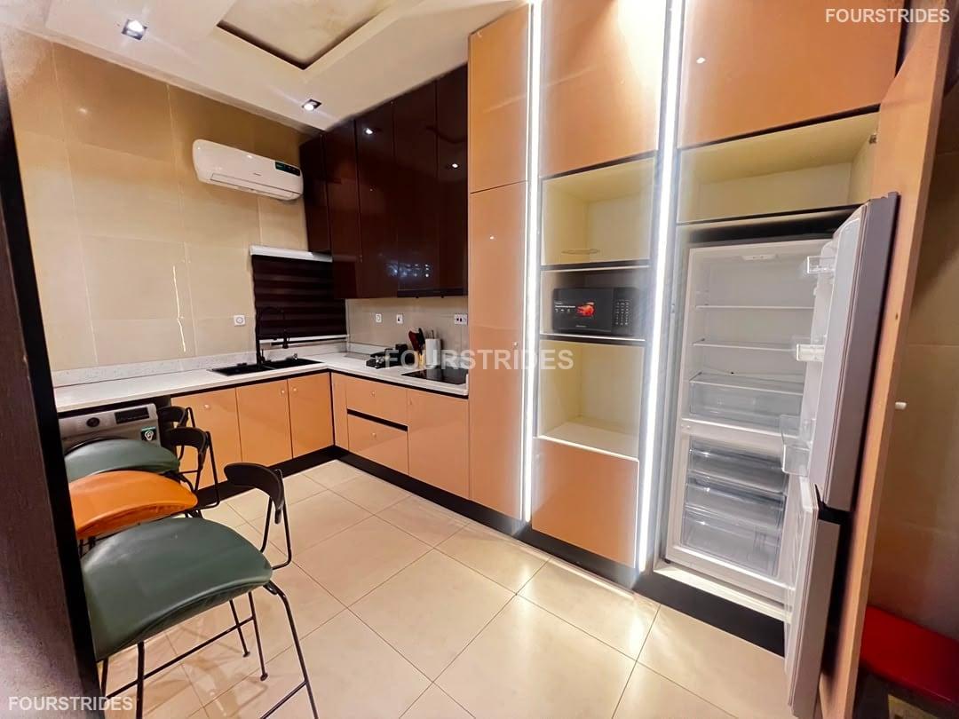 B4 Executive 2-Bedroom Apartment in Maitama | Free Breakfast, WiFi & Full Services - Gallery Image 4